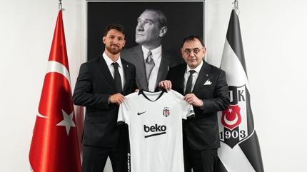 Resmen imzay� att�! Salih �zcan Be�ikta�'ta