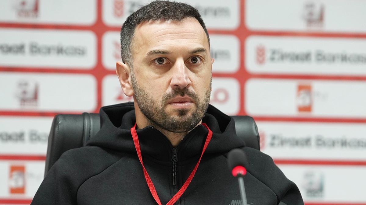 Pendikspor Umut Eskik�y Teknik Direkt�r foto�raflar� resimleri