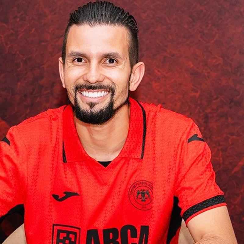 �orum FK, Marcos Felipe'yi renklerine ba�lad�