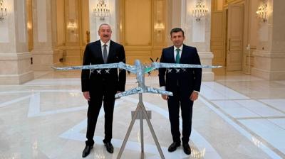 Aliyev, Selçuk Bayraktar'ı kabul etti: Baykar'ın projeleri masaya yatırıldı