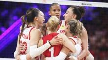 Final setinde y�k�ld�k! Filenin Sultanlar�, ABD'ye kaybetti