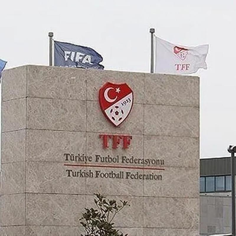 TFF'den a��klama! Resmen k�me d���r�ld�ler...