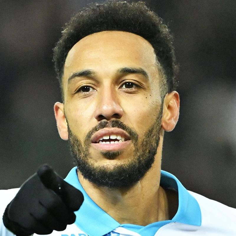 Ve merakla beklenen Aubameyang a��klamas�!