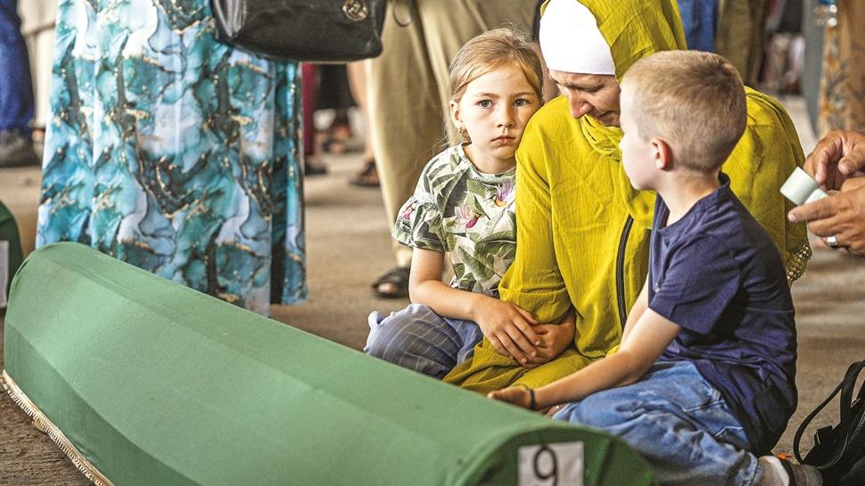 31 y�ld�r dinmeyen ac�: Srebrenitsa