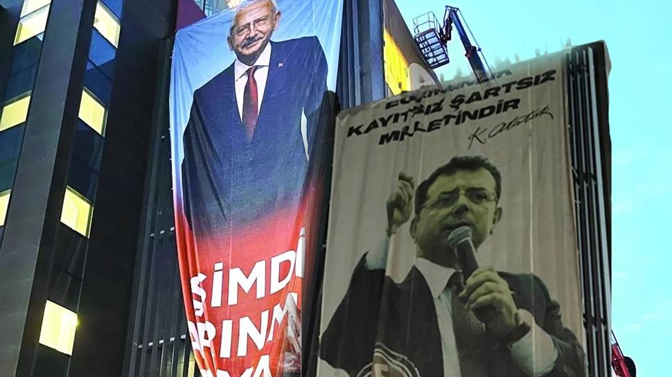 CHP'de poster sava��! �l binas� yine kar��t�