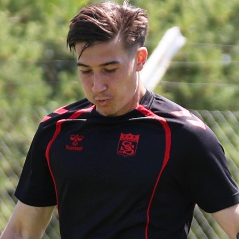 Mert �elik: Sivasspor'un tek hedefi S�per Lig