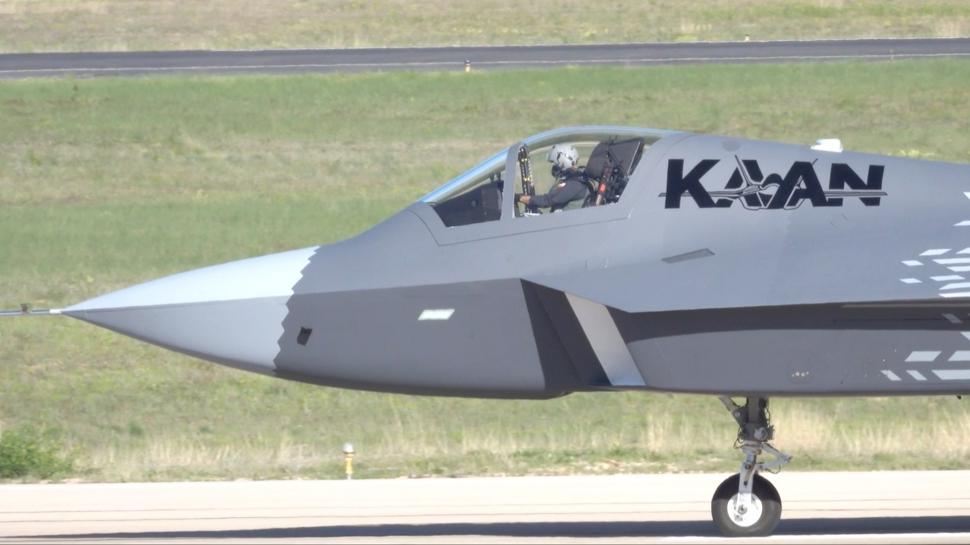 Dünya basını F-35 ve KAAN'ı işaret etti: Ankara sürece hız verdi
