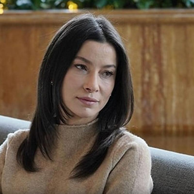 M�jde Uzman'dan �K�z�lc�k �erbeti' sorular�na rest! Dizinin ad�n� duydu�u anda�