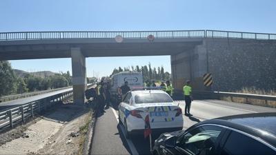 Uzman �avu� ile e�i feci kazada can verdi! 8 ayl�k bebek a��r yaral�