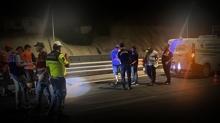 Antalya'da feci kaza: Bariyere giren motosiklet s�r�c�s� hayat�n� kaybetti