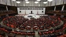Bombalar susturamad�! Gazi Meclis 15 Temmuz'da destan yazd�