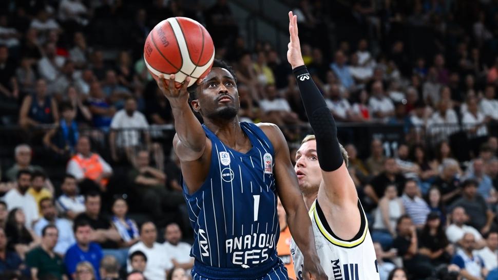 Anadolu Efes ayrılığı açıkladı: Beaubois