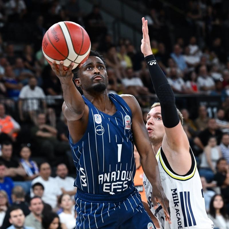 Anadolu Efes ayr�l��� a��klad�: Beaubois