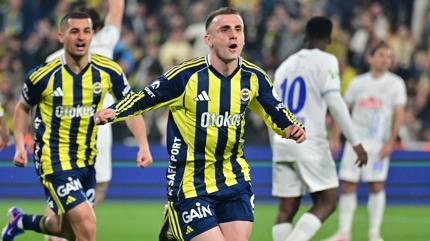 Fenerbah�e a��klad�: Kerem Akt�rko�lu'nun mutlu g�n�!