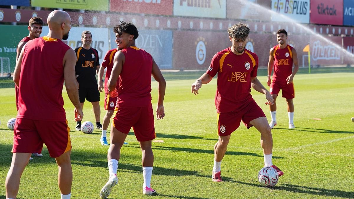 Galatasaray yeni sezon antrenman foto�raflar� resimleri