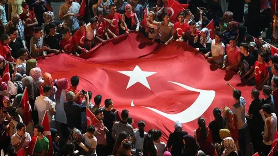 14 Temmuz yarım gün mü? 15 Temmuz resmi tatil mi?