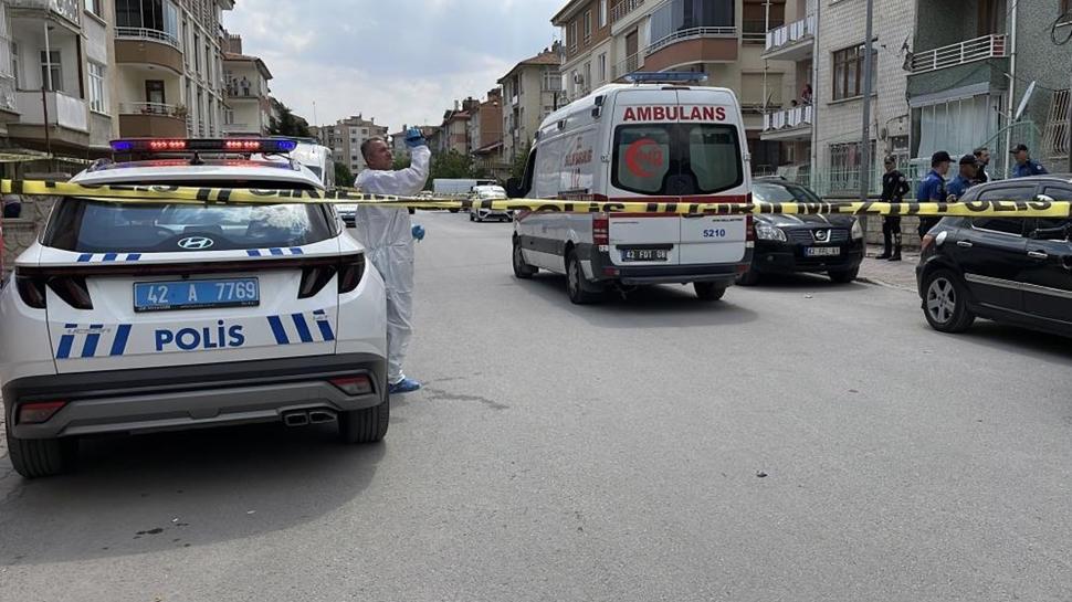 Babanın gözü önünde vahşet! Üvey annesi ve kız kardeşini acımasızca katletti