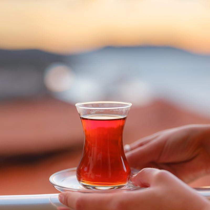 Mideyi rahatlatan 5 sabah i�ece�i: Ne sirke ne kahve...