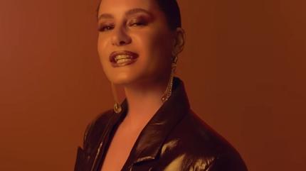 D�rd�nc� kez anne oluyor! Konserdeki s�zleri g�ndem oldu