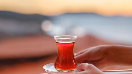 Mideyi rahatlatan 5 sabah i�ece�i: Ne sirke ne kahve...