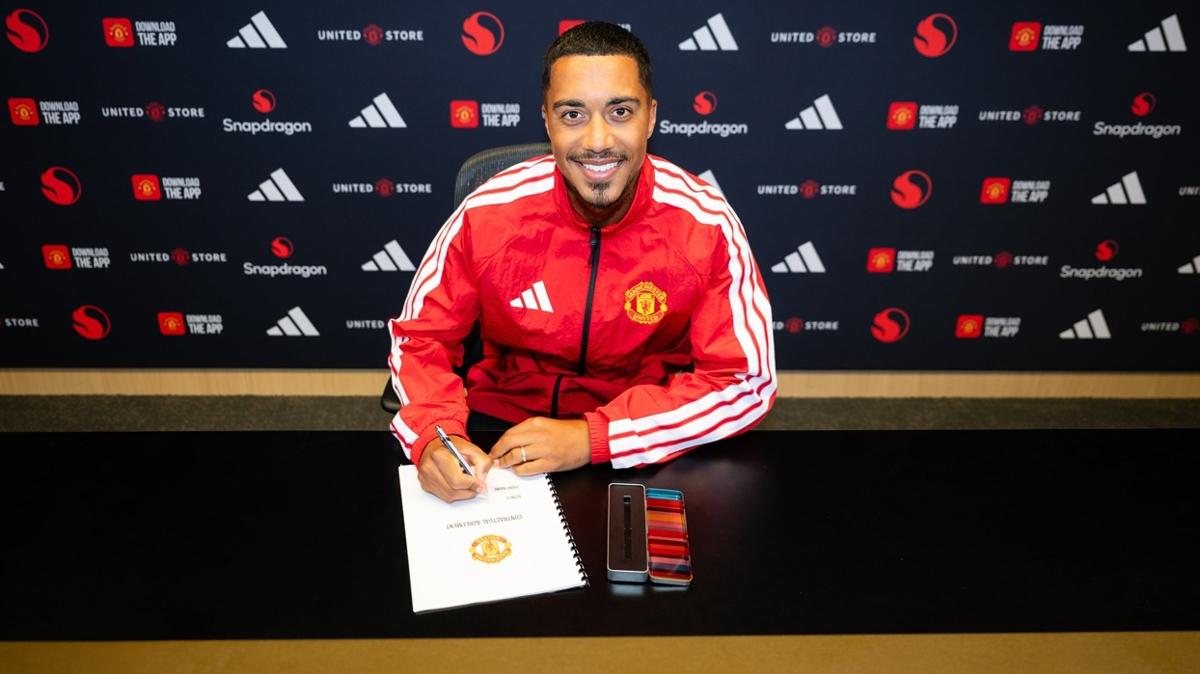 Manchester United Premier Lig Youri Tielemans Transfer foto�raflar� resimleri