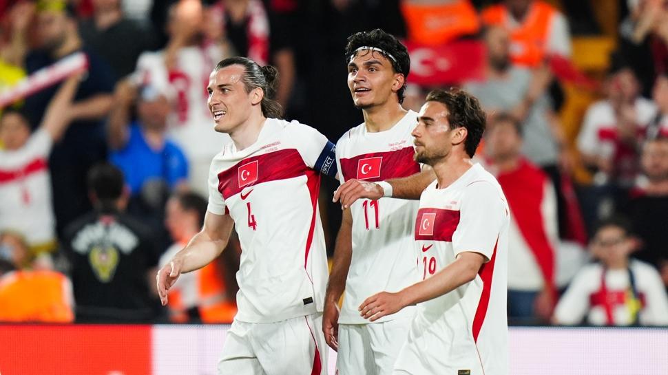 Aslan gençleşiyor