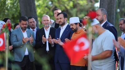 AK Parti'li �zdemir'den 15 Temmuz mesaj�: Liderine inanan milletin b�y�k zaferidir