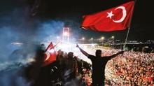 Darbeyi �reterek a�t�k