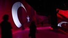 �radeden zafere 10. y�l: Dijital zaman t�neli a��ld�