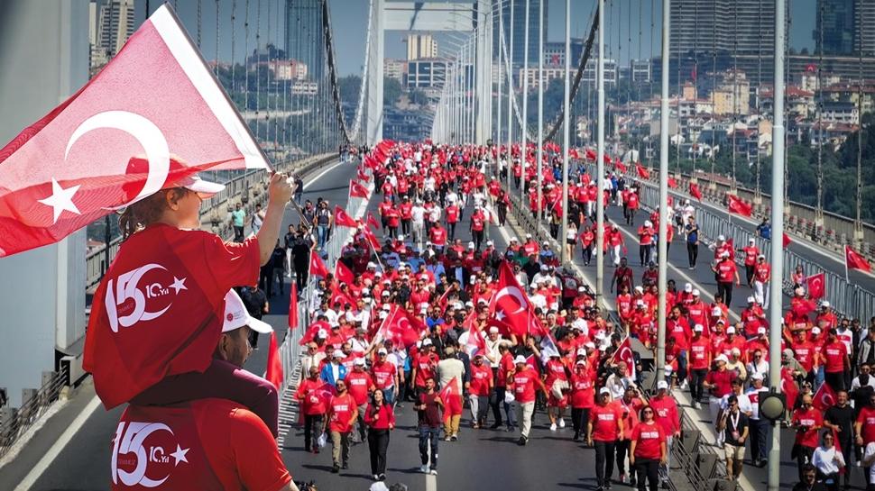 10 yıl sonra aynı ruhla… 15 Temmuz'un yıl dönümünde "tek yürek"