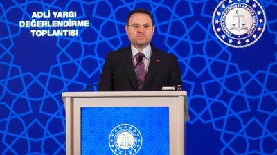 Bakan G�rlek'ten 'Ahbap' a��klamas�: Yard�mla�ma duygusu istismar edilemez