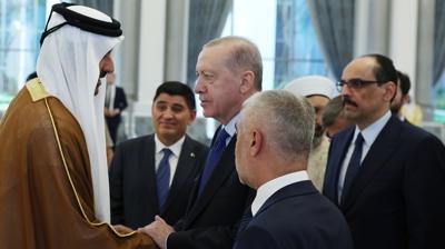 Eski Katar Emiri'nin vefat�n�n ard�ndan 40'tan fazla lider taziyede bulundu