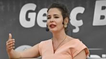 Ahbap ����rtkanl���ndan pi�manl��a! ''Devlet yoktu'' diyen Pelin Batu �ark etti