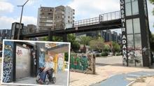 Milli servete k�rm�z� etiket! CHP'li belediye ��r�meye terk etti