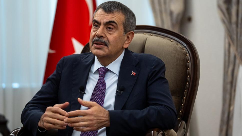 Bakan Tekin: Herkes bize çocuklarının milli değerlerden uzaklaştığından şikayet ediyor