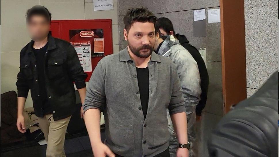 Oğuzhan Uğur'a "Ahbap" gözaltısı! Evinde arama yapılıyor