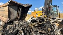 ABB'ye ait kamyon kaza yapt�: 2 i��i hayat�n� kaybetti
