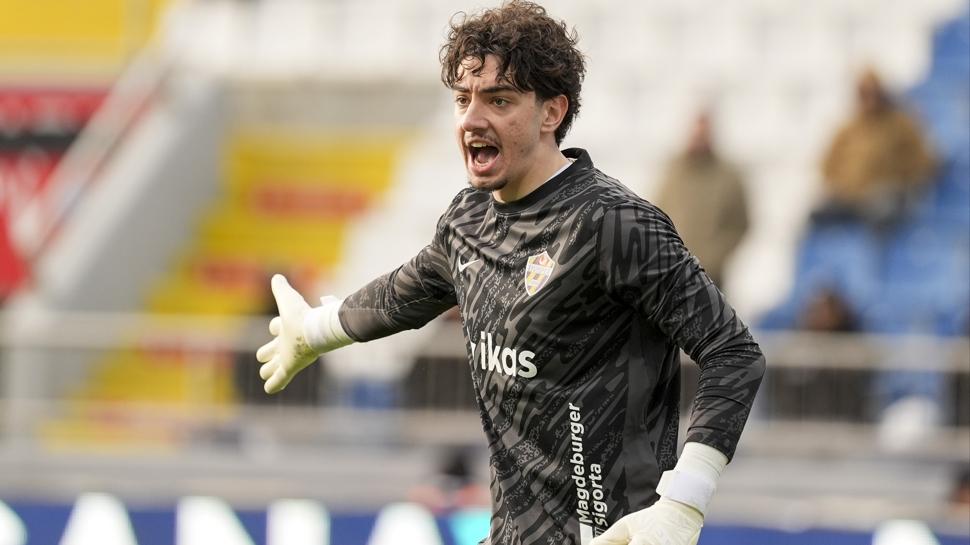 Jankat Yılmaz, Galatasaray'dan ayrılıyor
