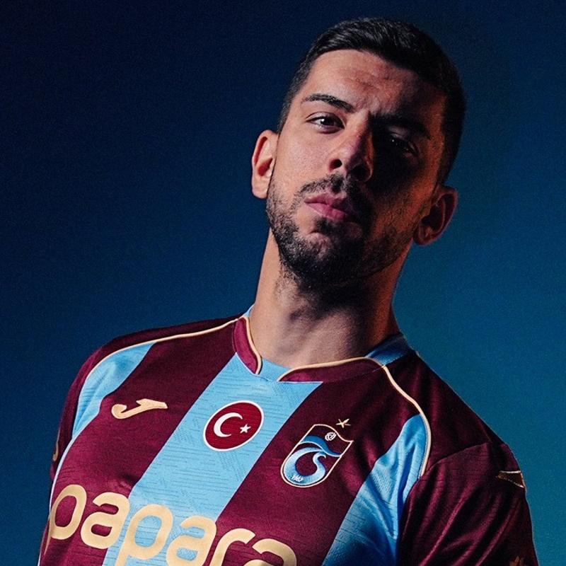 Ve transfer tamamland�... Cenk �zka�ar, Trabzonspor'da
