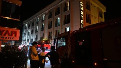 İstanbul'da otel yangını! Çok sayıda vatandaş içeride mahsur kaldı