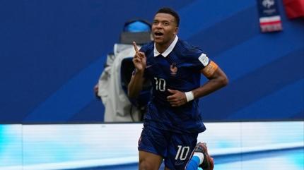 Kylian Mbappe D�nya Kupas� tarihinin en golc�s�!