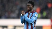 Tarihi rakam! Trabzonspor Christ Oulai transferini a��klad�