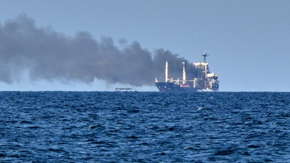 Hürmüz'de iki Yunan tankerine saldırı: Bölgede gerilim yeniden tırmandı