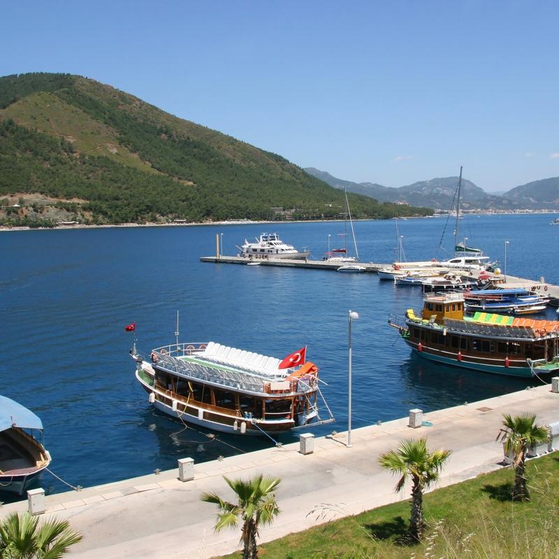 Marmaris'te G�r�lmesi Gereken Yerler: Ege ile Akdeniz'in Bulu�tu�u Cennet K��eler