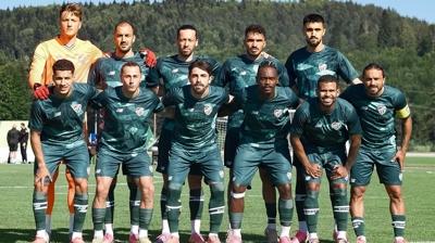 Bursaspor, Esenler Erokspor'u 2 golle ge�ti