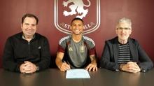 Aston Villa, Joao Gomes'i kadrosuna katt�