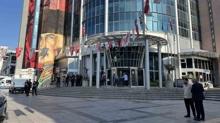 �zmit Belediyesi'ne y�nelik soru�turma! Ba�kan ve e�i g�zalt�nda