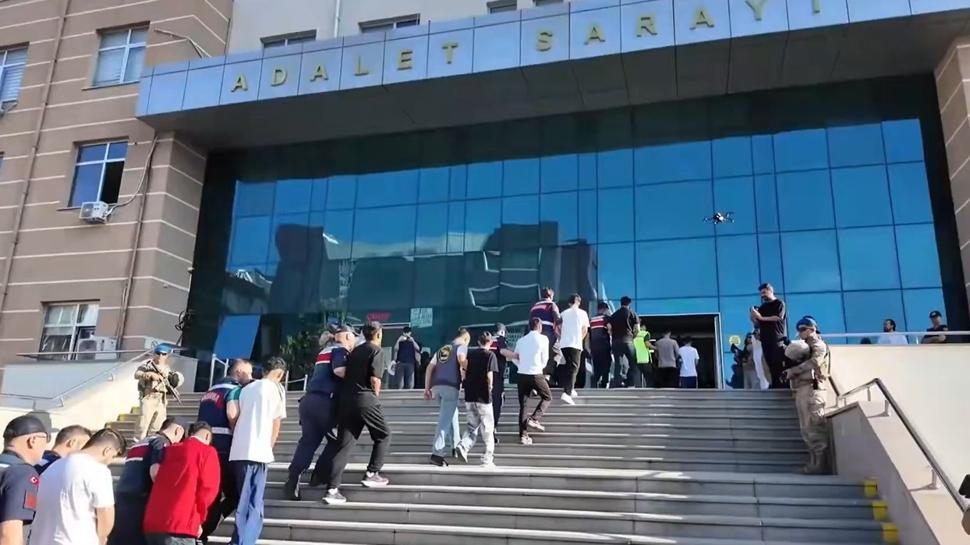 9 milyar liralık hesap hareketliliği! 12 ilde 12 ayrı çeteye baskın