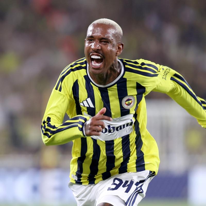 Fenerbah�e'de yeni sezonun ilk gol� Talisca'dan!