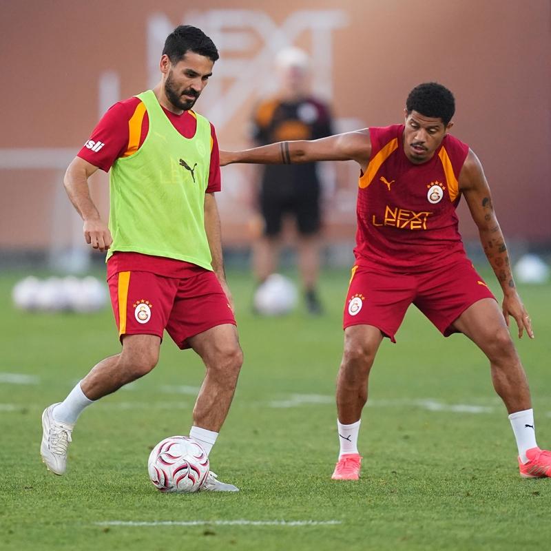 Galatasaray, yeni sezon haz�rl�klar�n� s�rd�rd�